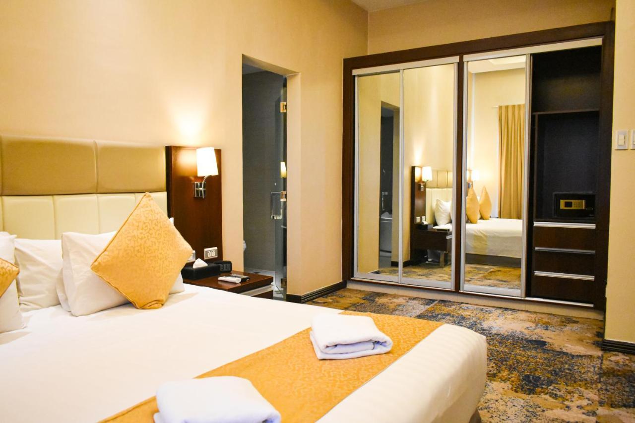 Mg Grand Hotel Olongapo Eksteriør billede