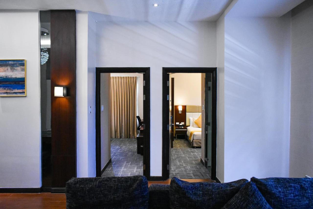 Mg Grand Hotel Olongapo Eksteriør billede