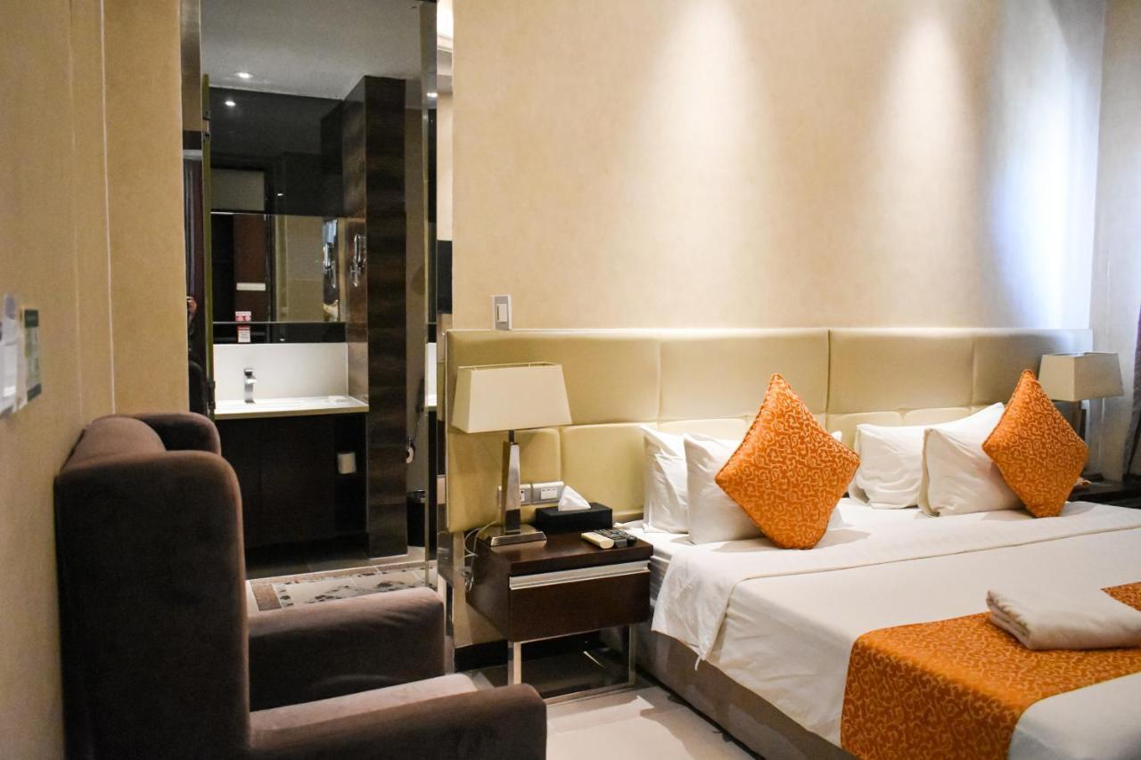 Mg Grand Hotel Olongapo Eksteriør billede