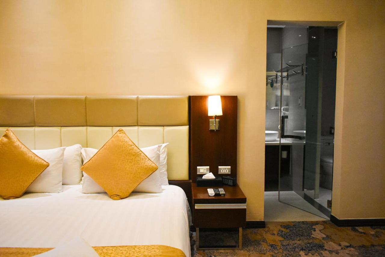 Mg Grand Hotel Olongapo Eksteriør billede